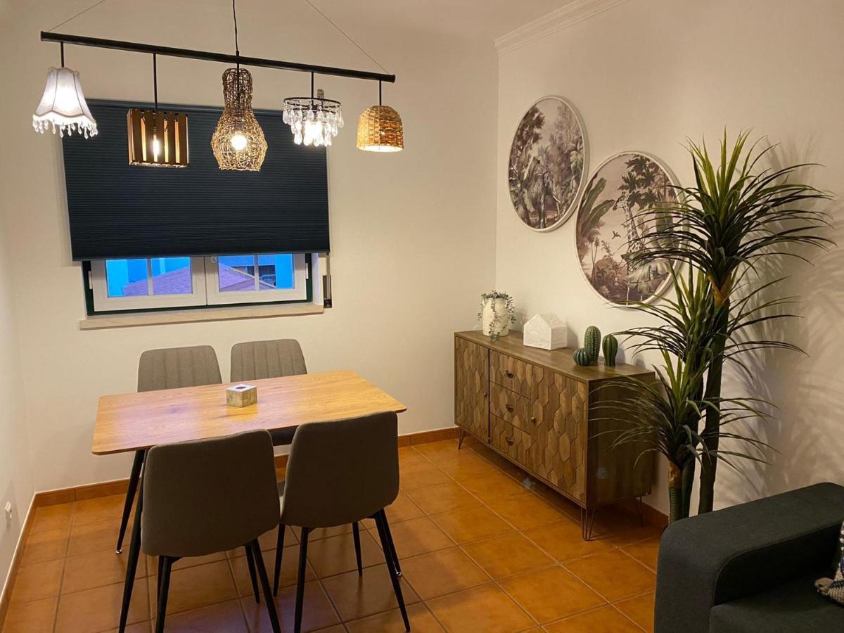 Country Town Apartment Almeirim Εξωτερικό φωτογραφία